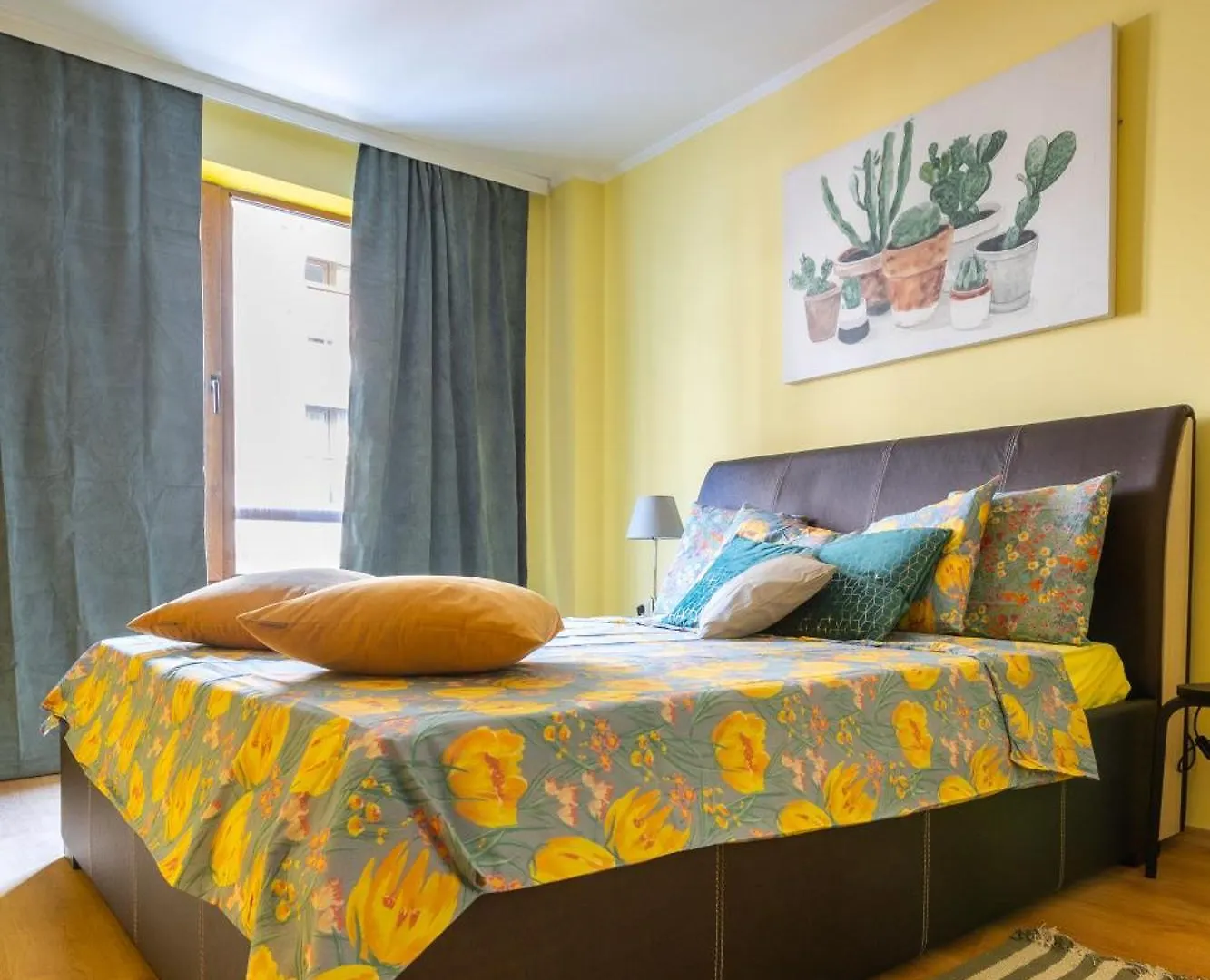 Cedar Lodge III 2 Bdrm Flat B12 Bansko Apartment